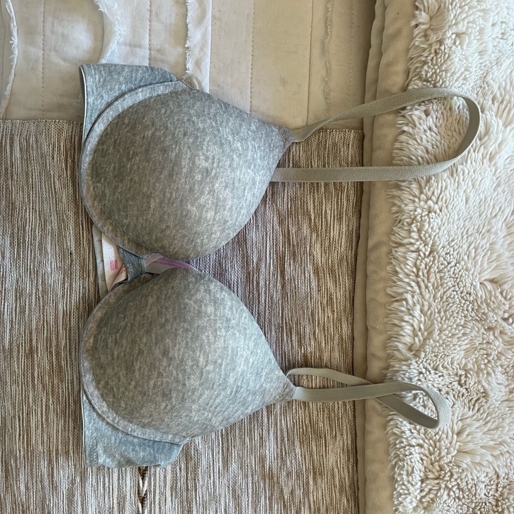 Victoria secret push up bra!